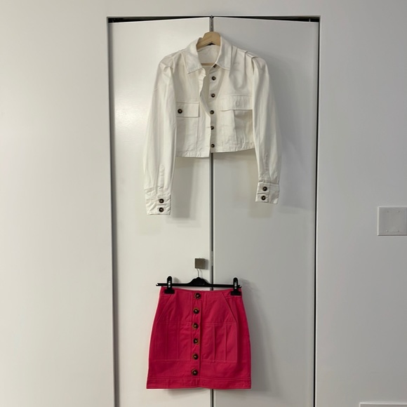 Set - top and skirt - Picture 1 of 11